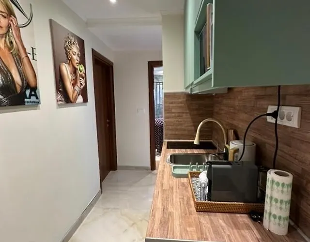 Sharon Stone Lux 公寓