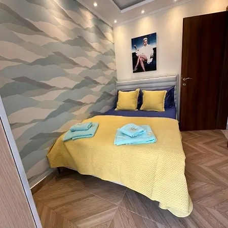 Sharon Stone Lux Apartment Peraia (Thessaloniki)